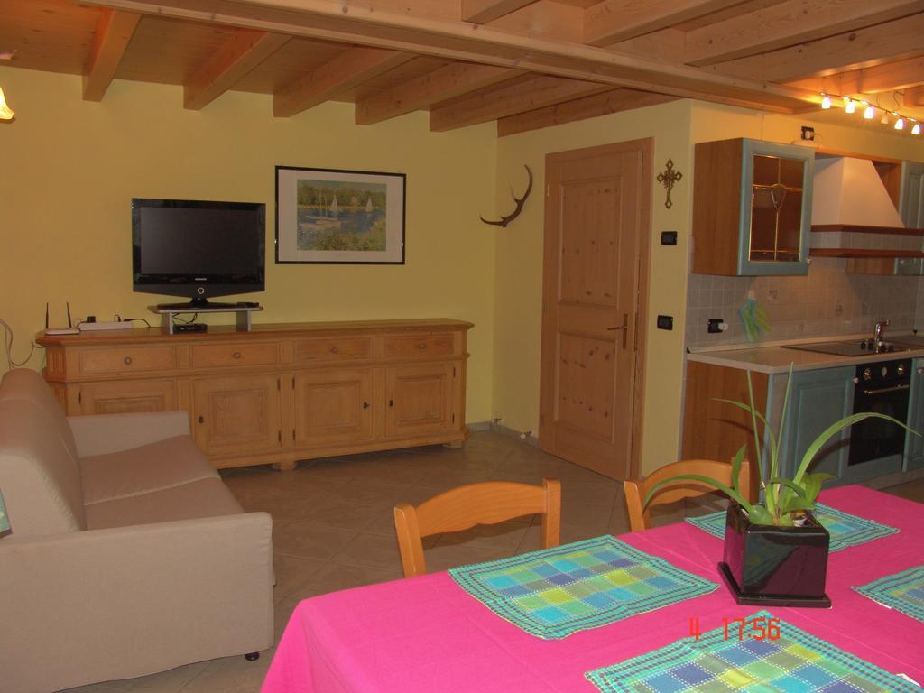 Ferienwohnung Casa Martina Livigno Zimmer foto