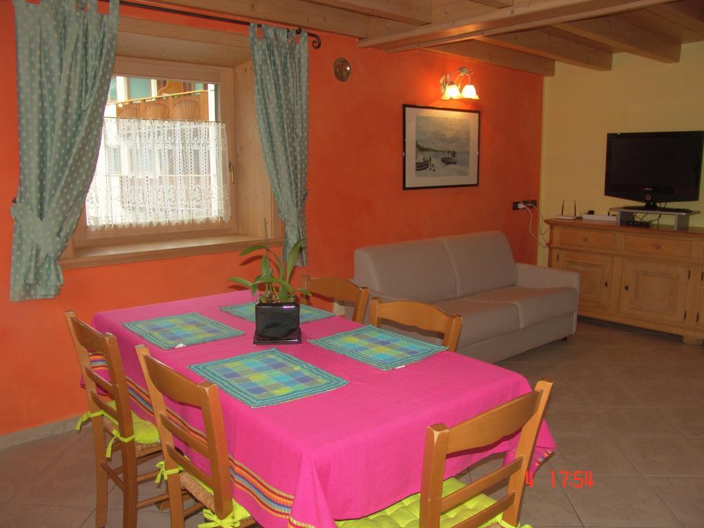 Ferienwohnung Casa Martina Livigno Zimmer foto