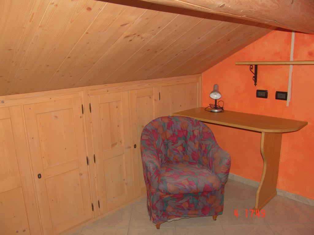 Ferienwohnung Casa Martina Livigno Zimmer foto