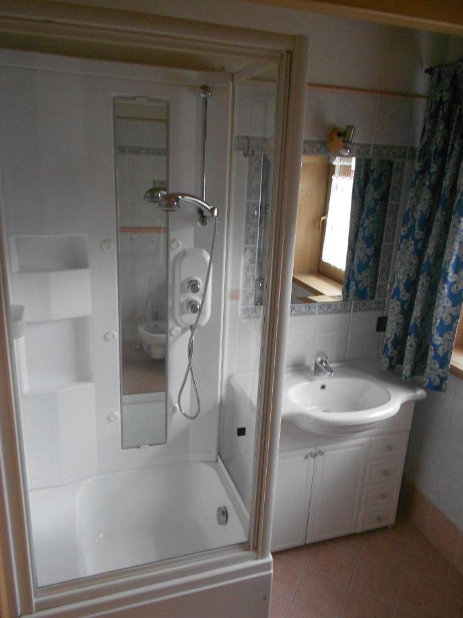 Ferienwohnung Casa Martina Livigno Zimmer foto